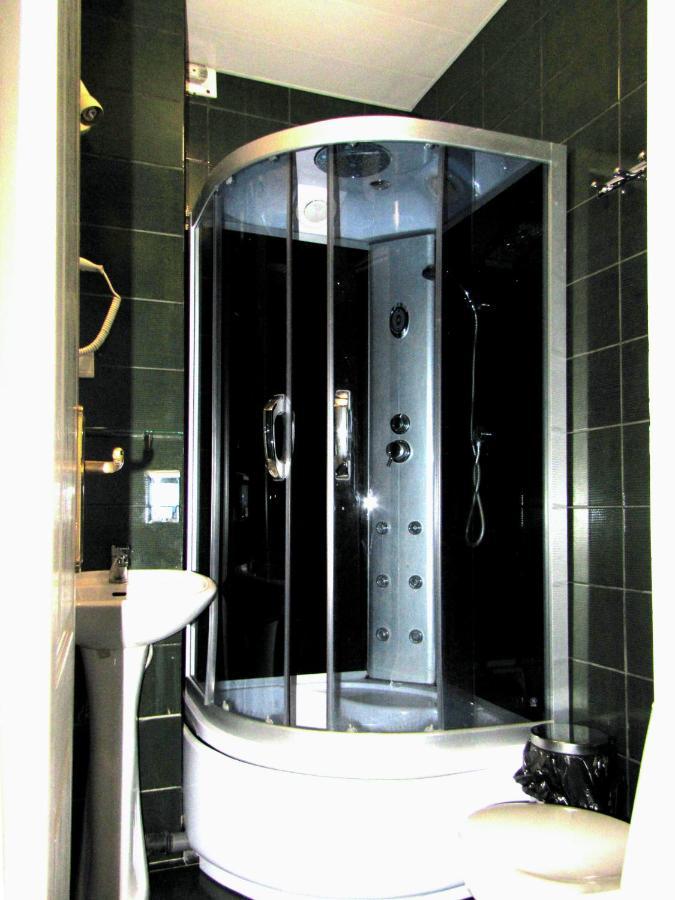 Bella Donna Hotel Кишинёв Экстерьер фото