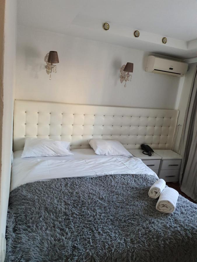 Bella Donna Hotel Кишинёв Экстерьер фото