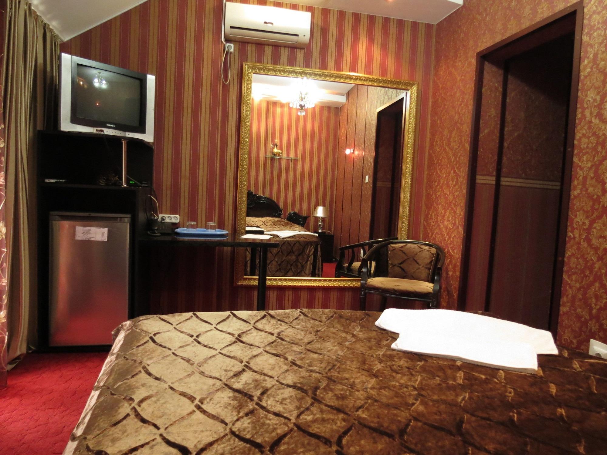 Bella Donna Hotel Кишинёв Экстерьер фото