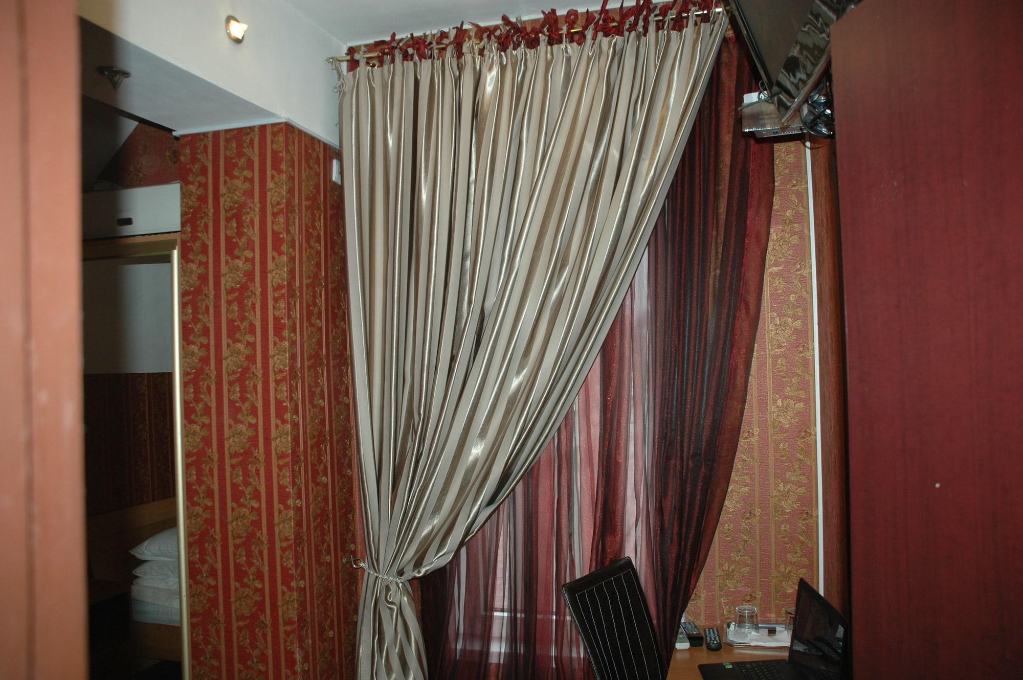 Bella Donna Hotel Кишинёв Экстерьер фото