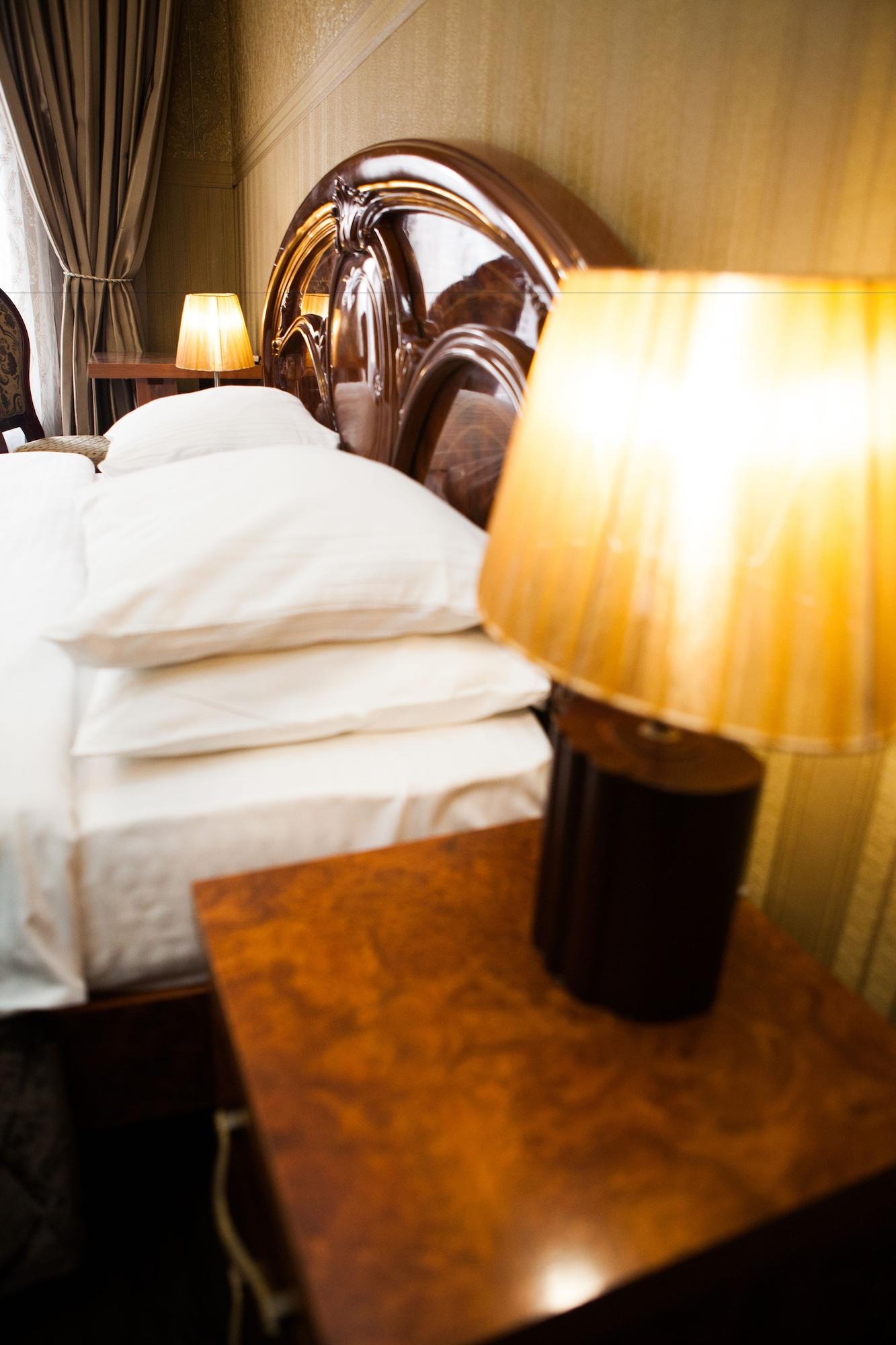 Bella Donna Hotel Кишинёв Экстерьер фото