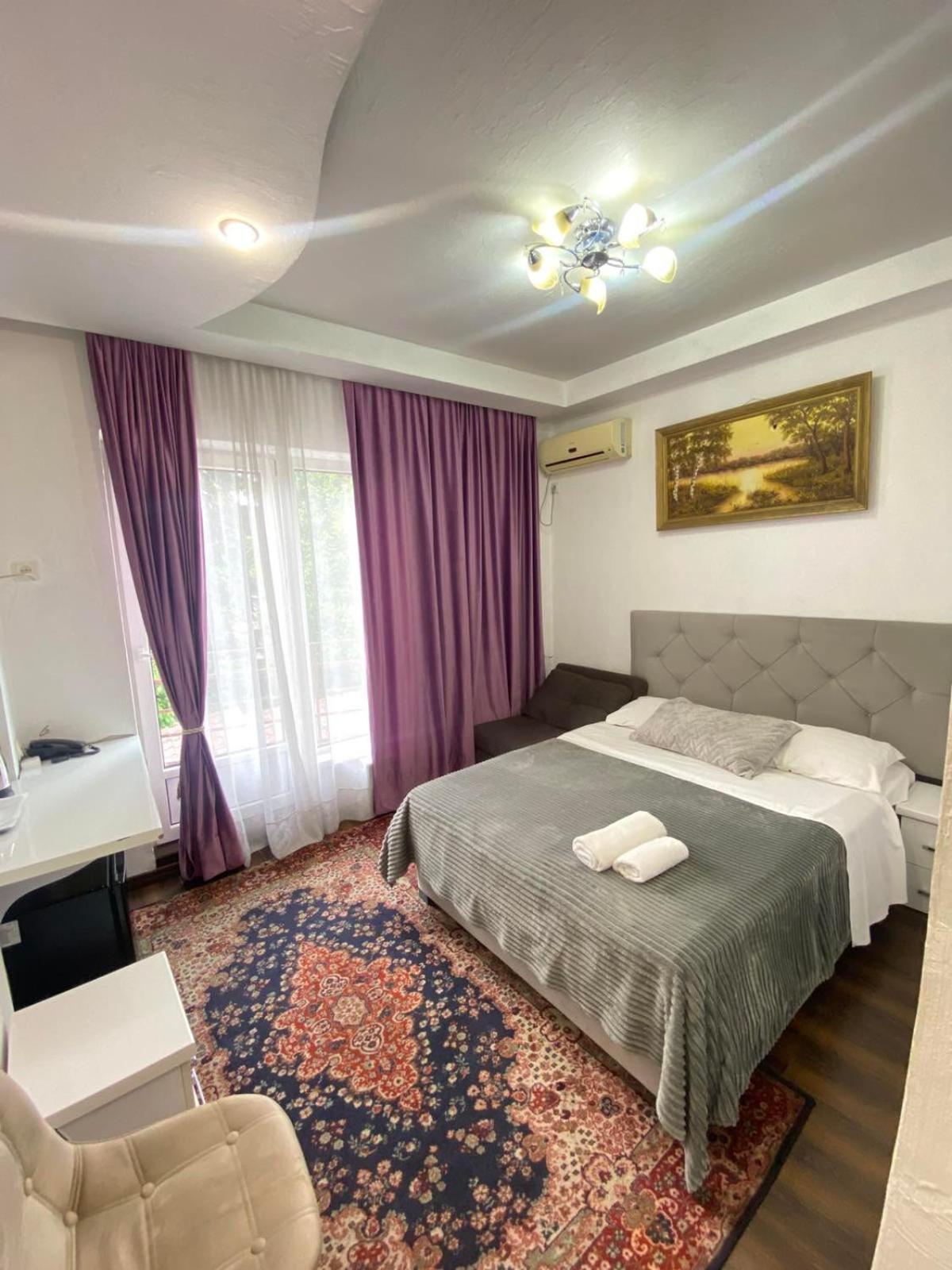Bella Donna Hotel Кишинёв Экстерьер фото